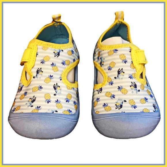 NWT Bluey Little Girls Water Shoes Size 9/1 and 11/12 available - Picture 1 of 6